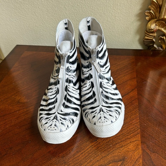 Converse all star high top zebra pattern leather and zipper front sneakers - Picture 3 of 8